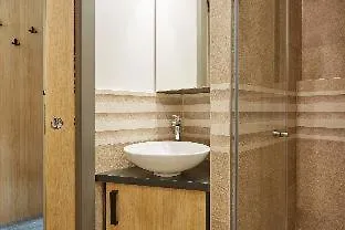 Gold Haus Bed and breakfast 4*