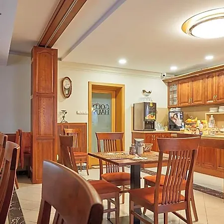 Bed & Breakfast Gold House Balatonfüred