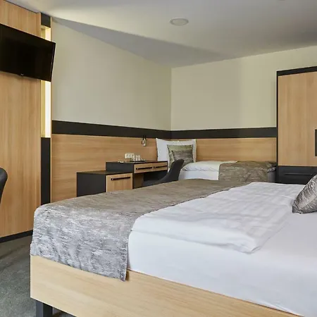 Gold House Couette-café 4*