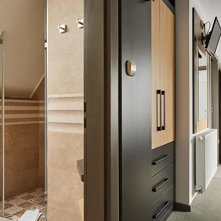 Gold House Couette-café 4*